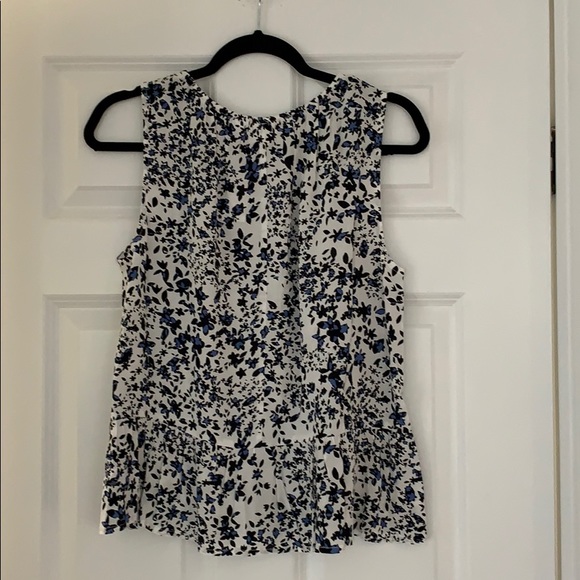 Gap white and blue and black floral peplum top - Picture 4 of 7